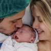 Gabriela Prioli e Thiago Mansur cobrem a pequena Ava de amor (Instagram)