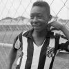 Pelé ainda jovem quando chegou no Santos nos anos 50