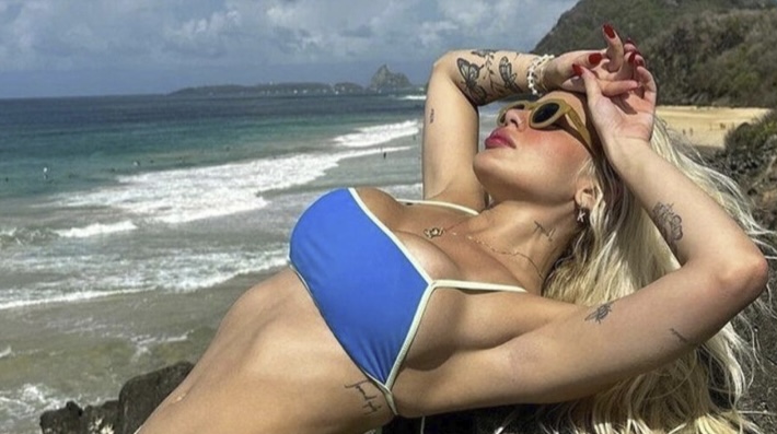 Karoline Lima esbanjou beleza e boa forma em Noronha (Instagram)