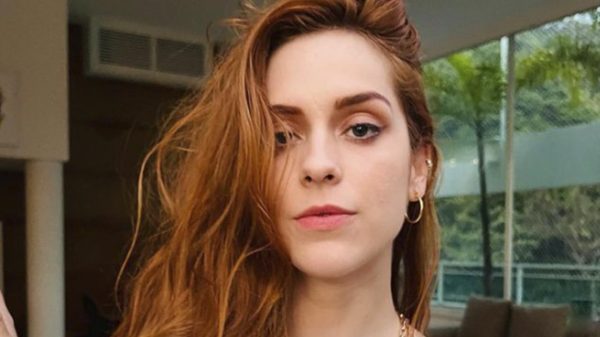 Sophia Abrahão gerou reações dos seguidores e esbanjou beleza em cachoeira (Instagram)