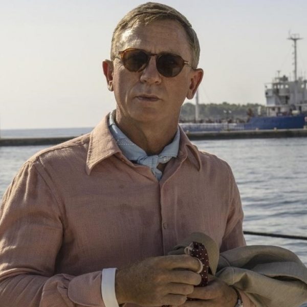 Daniel Craig em cena de “Glass Onion: Um Mistério Knives Out” (Divulgação/Netflix)