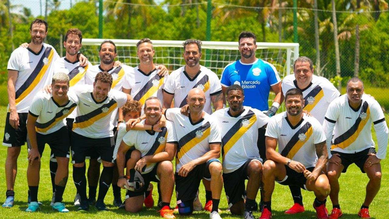 Caio Ribeiro reuniu vários craques no seu "Caioba Soccer Camp"