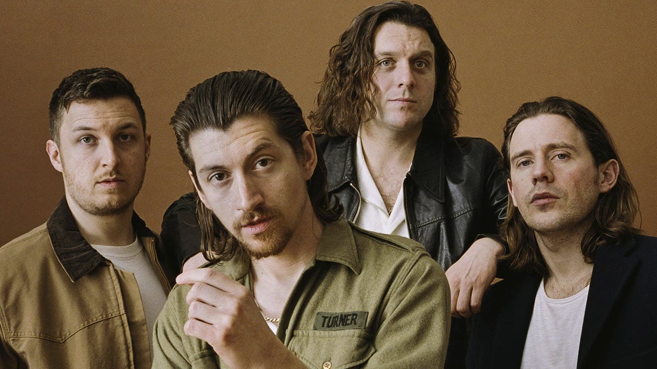 Arctic Monkeys lançou o videoclipe para 'Sculptures Of Anything Goes' de seu último álbum 'The Car'