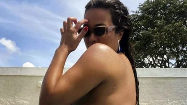 Geisy Arruda eleva clima e esbanja boa forma com biquíni minúsculo em dia de piscina (Instagram)