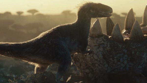 Cena de Jurassic World 3 com dinossauro ultrarrealista (Divulgação)