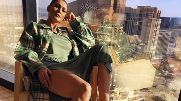 Lívia Andrade esbanja beleza em ensaio publicado a partir de Las Vegas e arrasa