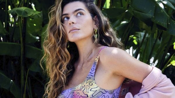 Mariana Goldfarb posa para ensaio de biquíni e arrasa com beleza (Instagram)