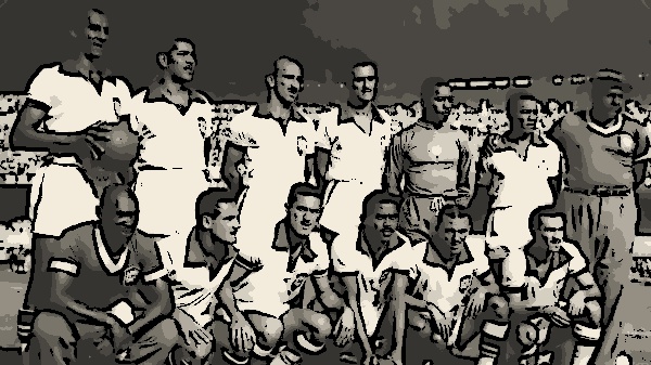 Brasil pronto para partida da Copa de 1950, no Maracanã, com Barbosa em campo (Arquivo Nacional)