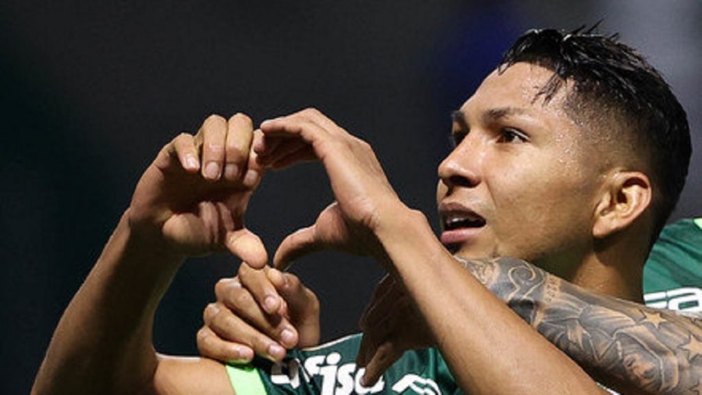 Rony marca e ajuda Palmeiras a golear o Coritiba (Cesar Grecco/SEP)