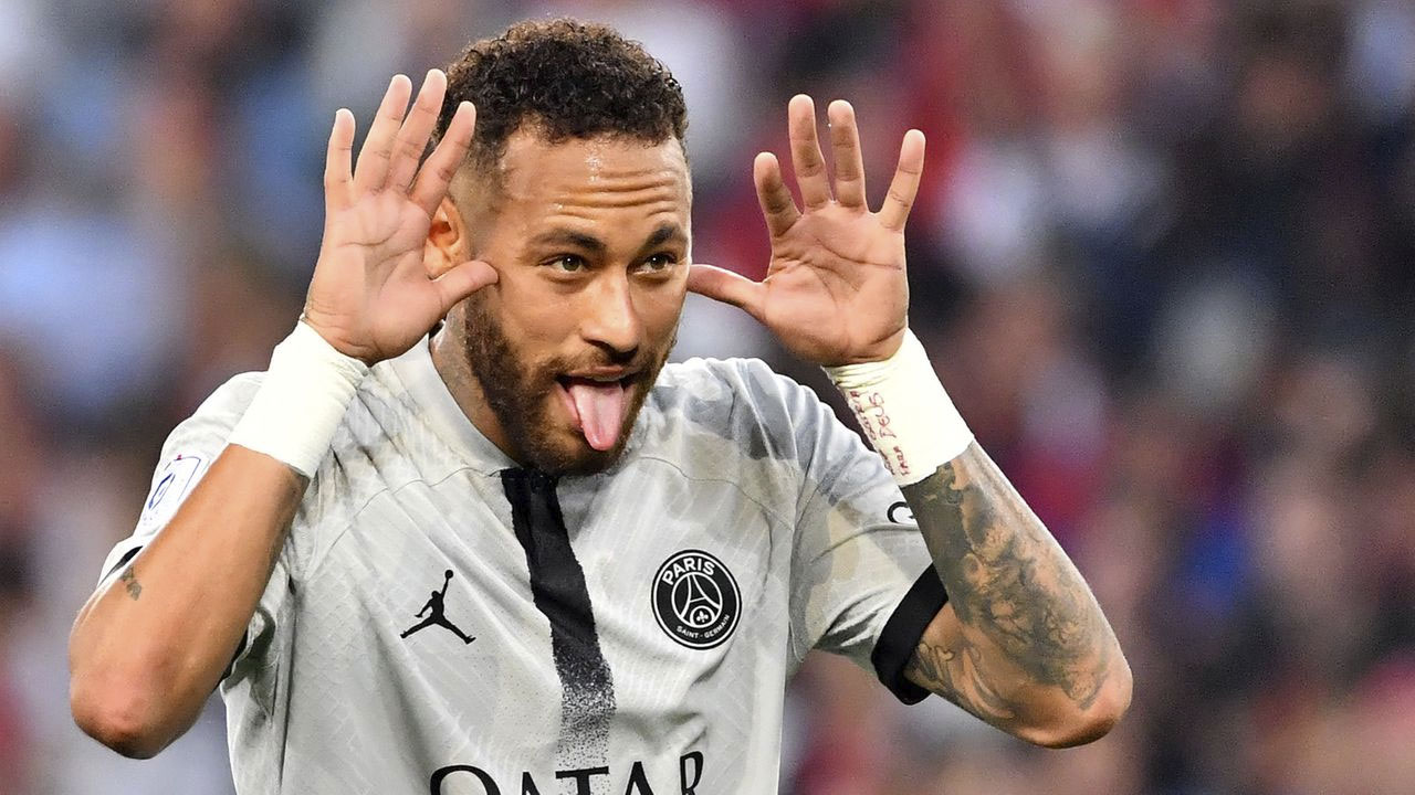 Neymar Jr curte festa em Ibiza com o pai e revolva internautas