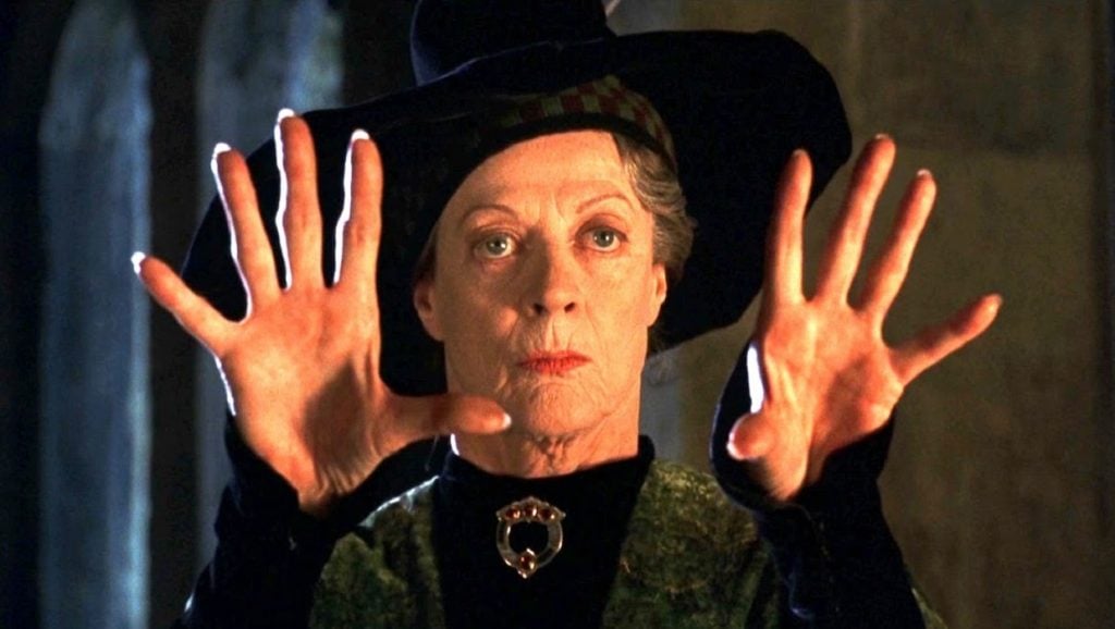 Maggie Smith interpretou a Professora Minerva McGonagall (Reprodução)
