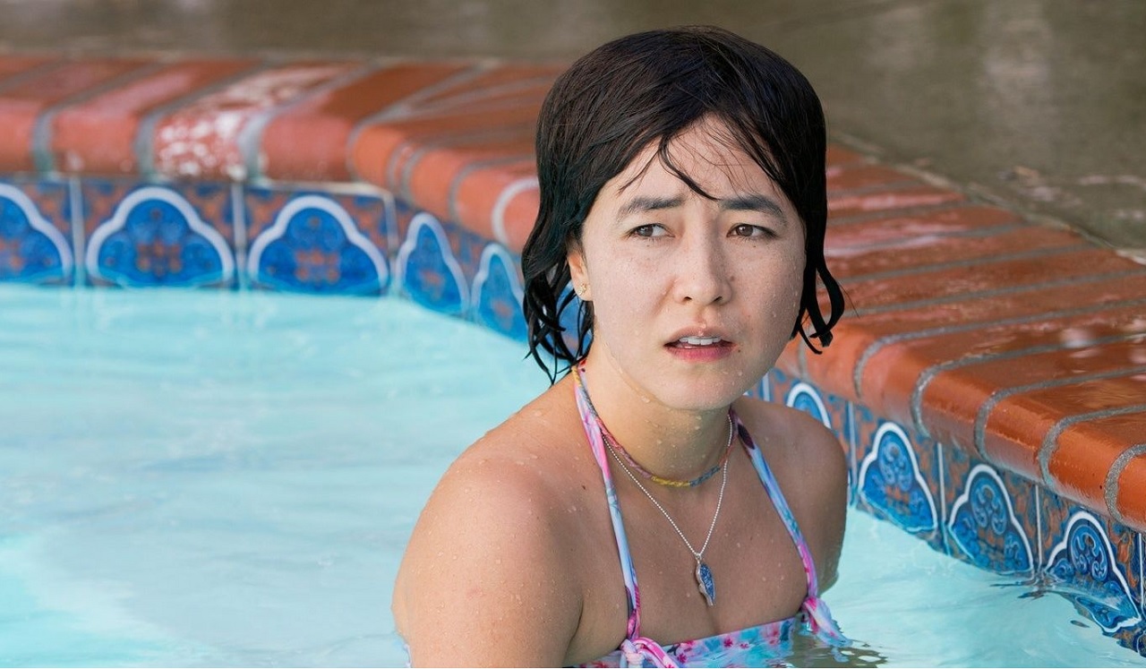 Maya Erskine vai estar na série de Sr. & Sra. Smith com Donald Glover (Foto: Divulgação)