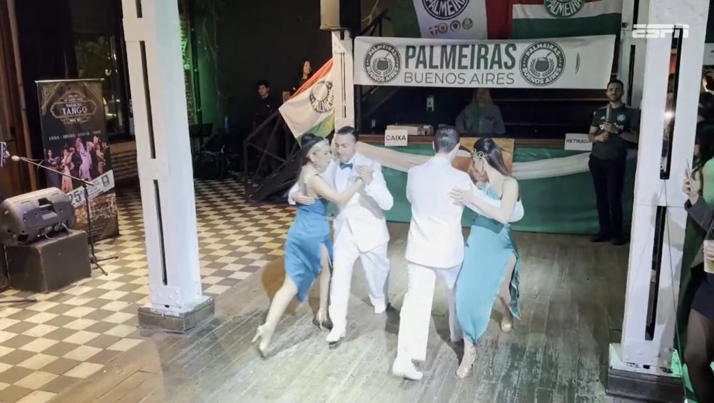 Verdão invade tradicional casa de tango em Buenos Aires (Reprodução/ESPN)