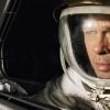 Em Ad Astra Brad Pitt faz uma interpretação emocionante de um astronauta solitário (Foto: Divulgação)