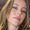 Paolla Oliveira elevou o clima nas redes e esbanjou sensualidade em look com transparência