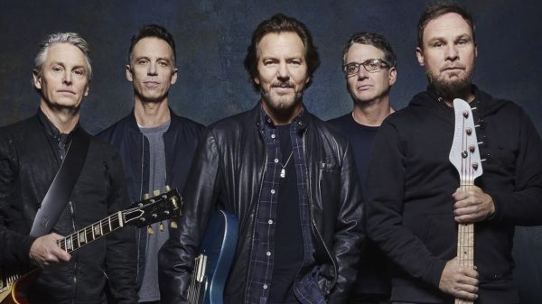 Pearl Jam é sondado como atração do Lollapalooza 2024