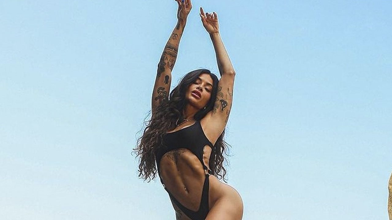 Aline Campos esbanja seu corpo perfeito em ensaio feito na praia