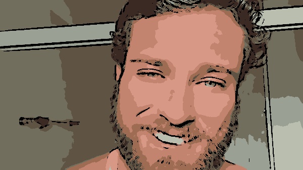 Lucas Bissoli exibe peitoral musculoso nas redes e gera reações