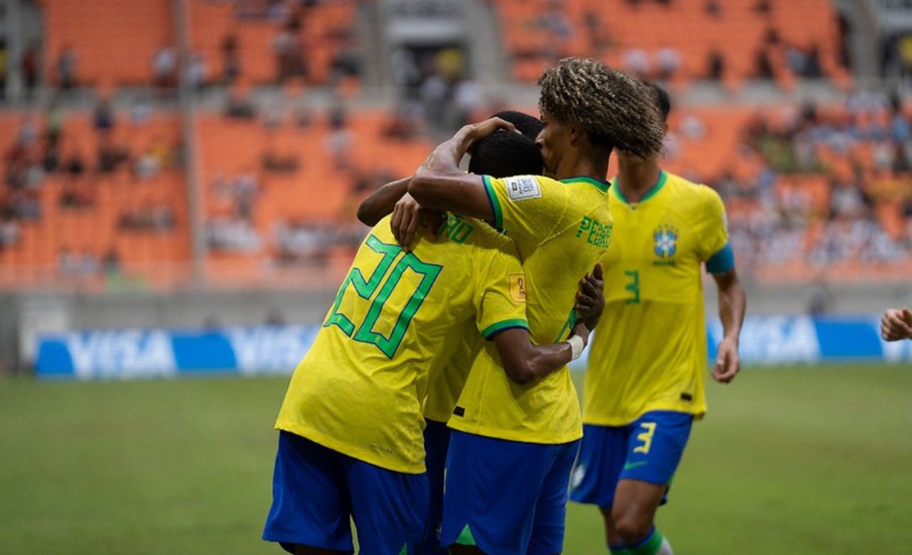 Brasil venceu e seguiu vivo na Copa do Mundo sub-17