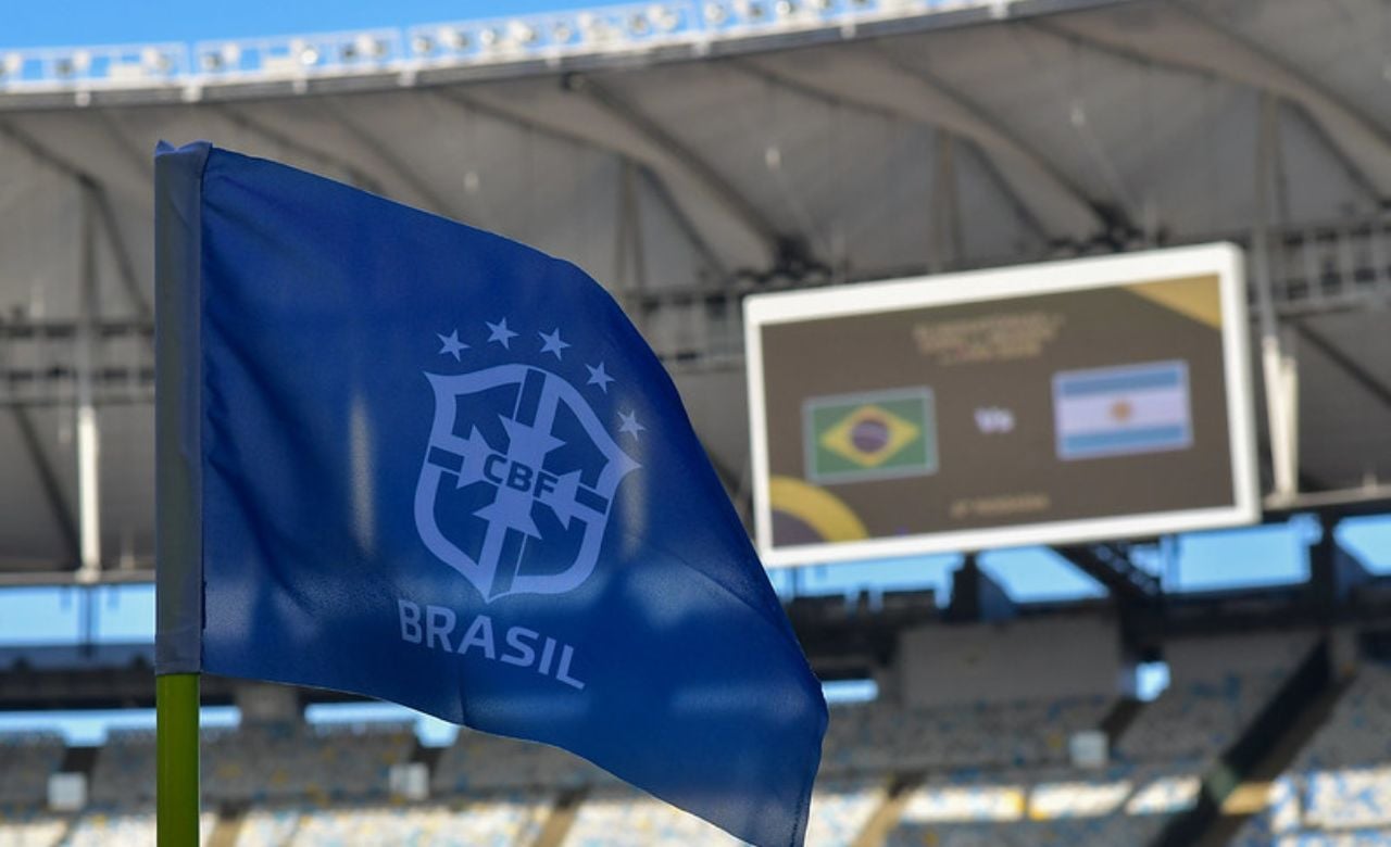 Brasil x Argentina teve enorme briga entre torcedores e policiais