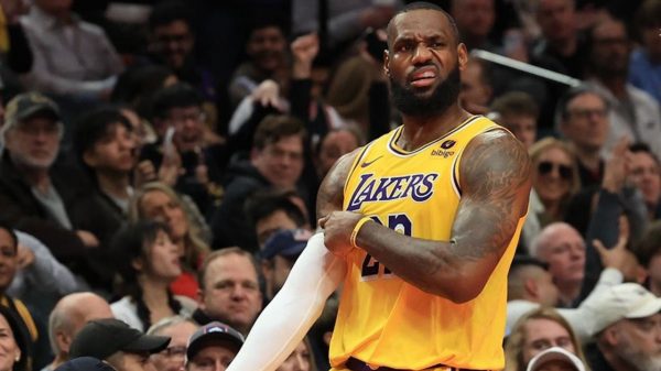 LeBron James comandou os Lakers em mais uma vitória