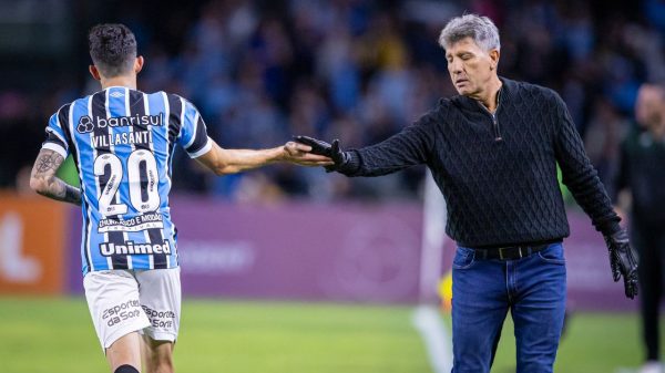 Renato Gaúcho venceu mais uma no comando do Grêmio