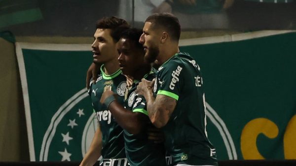 Resumo do Brasileirão tem o Palmeiras colado no líder