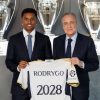 Rodrygo assinou novo contrato até 2028