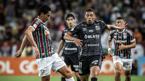 Santos x Fluminense agita rodada do Brasileirão