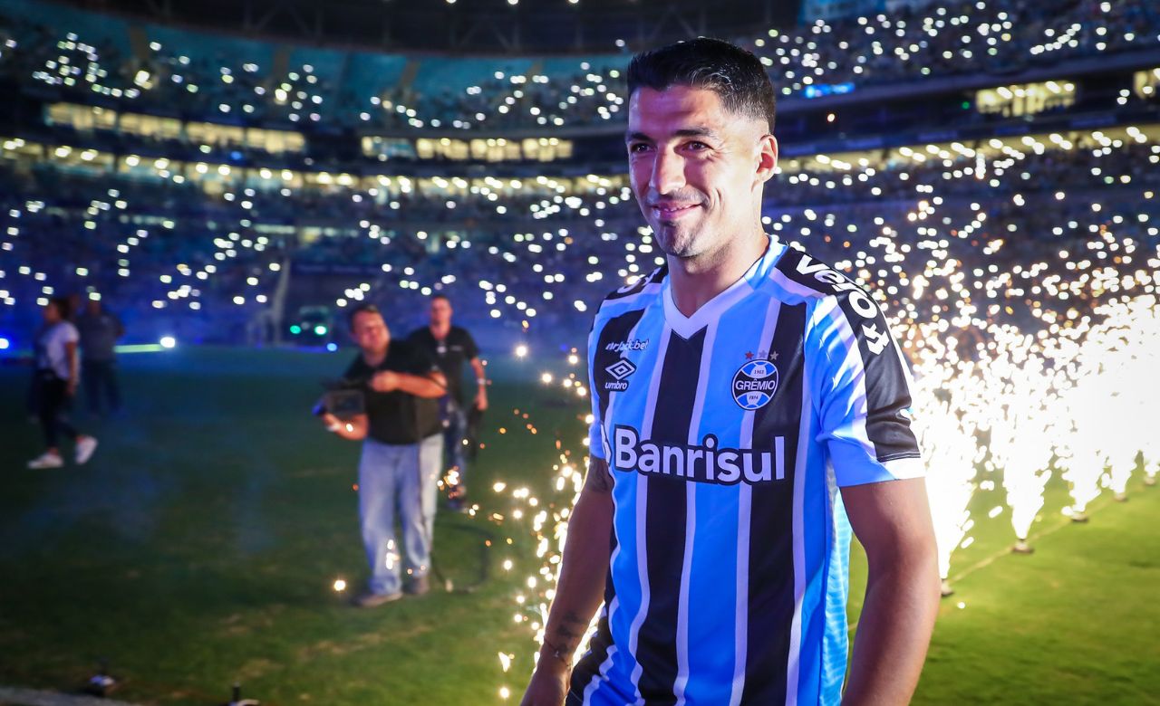 Suárez ficou apenas uma temporada no Grêmio