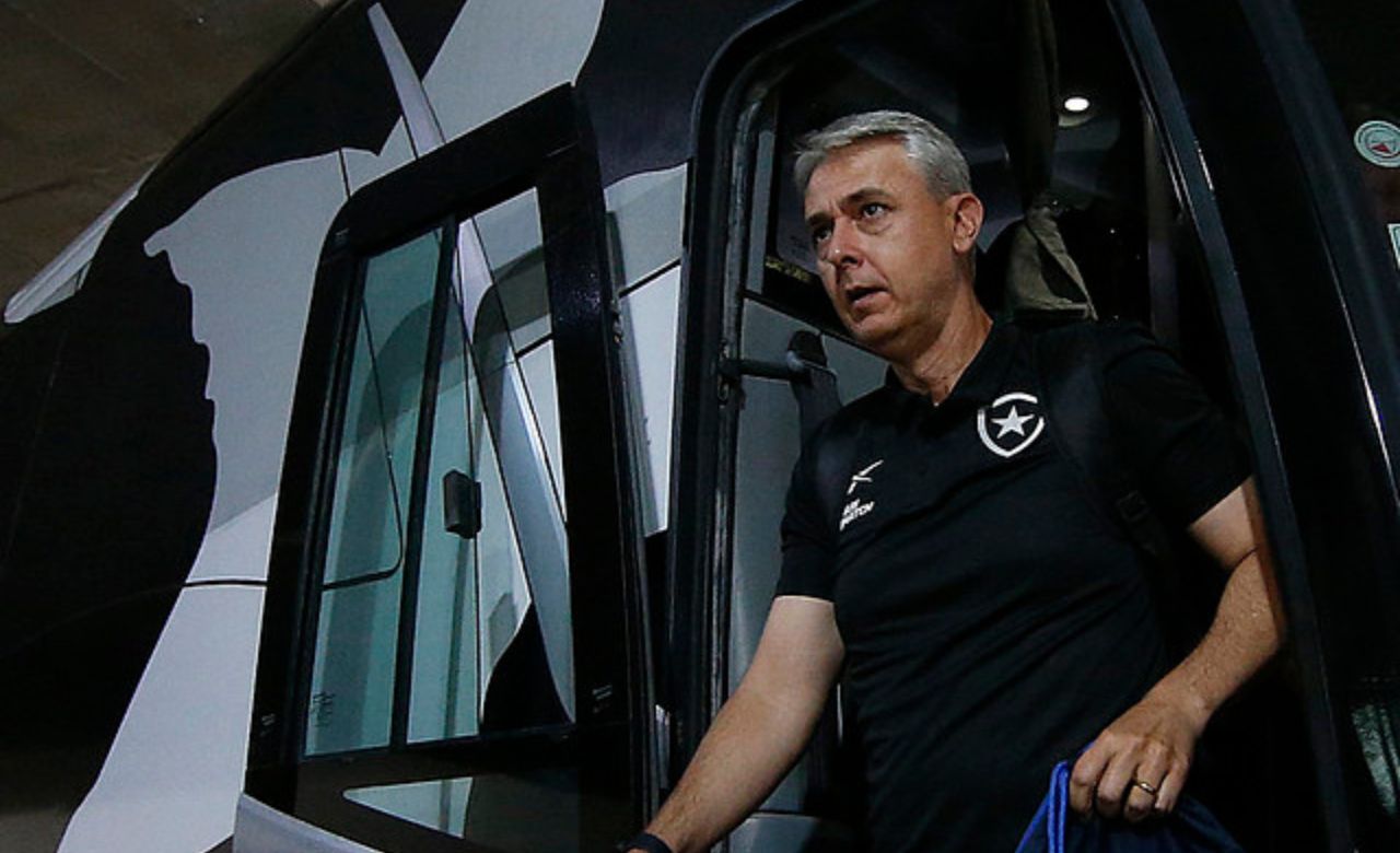 Tiago Nunes lamentou o resultado do Botafogo