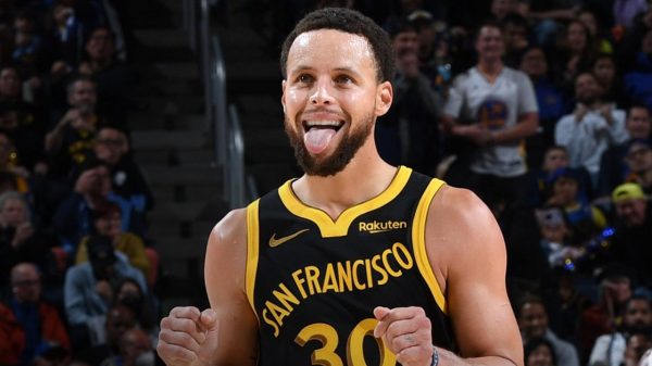 Warriors superou fase ruim e venceu na NBA