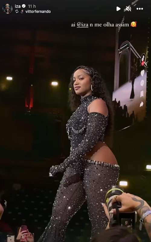 Iza desfila sua beleza estonteante no palco do TikTok Awards