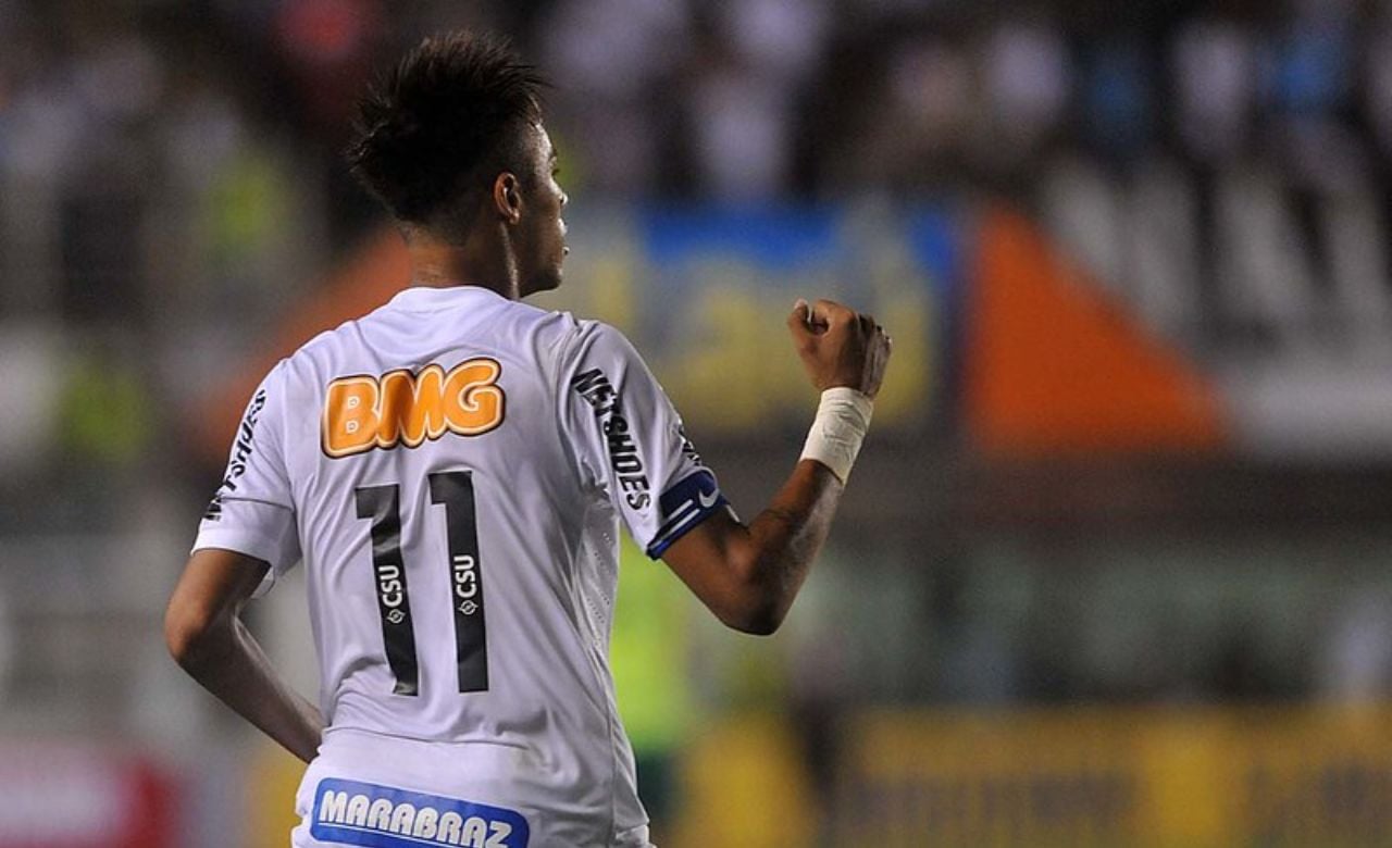 Neymar está pensando em voltar ao Santos