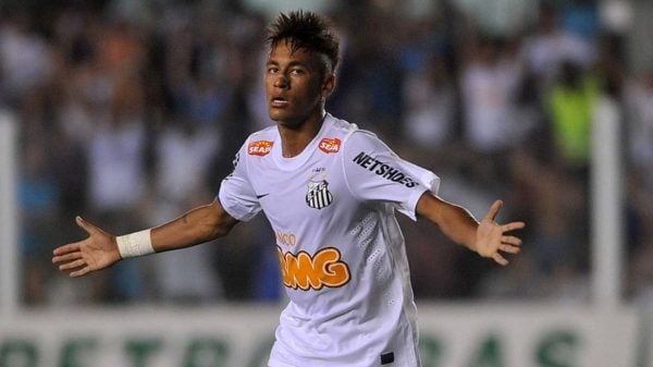 Neymar lamentou a queda do Santos