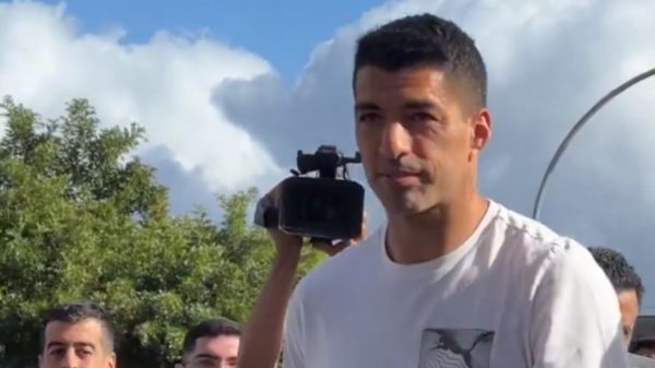 Suárez se despediu de vez do Grêmio