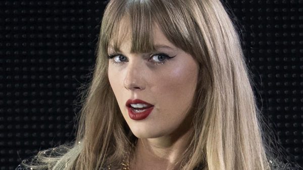 Taylor Swift foi eleita a personalidade do ano pela revista americana TIME