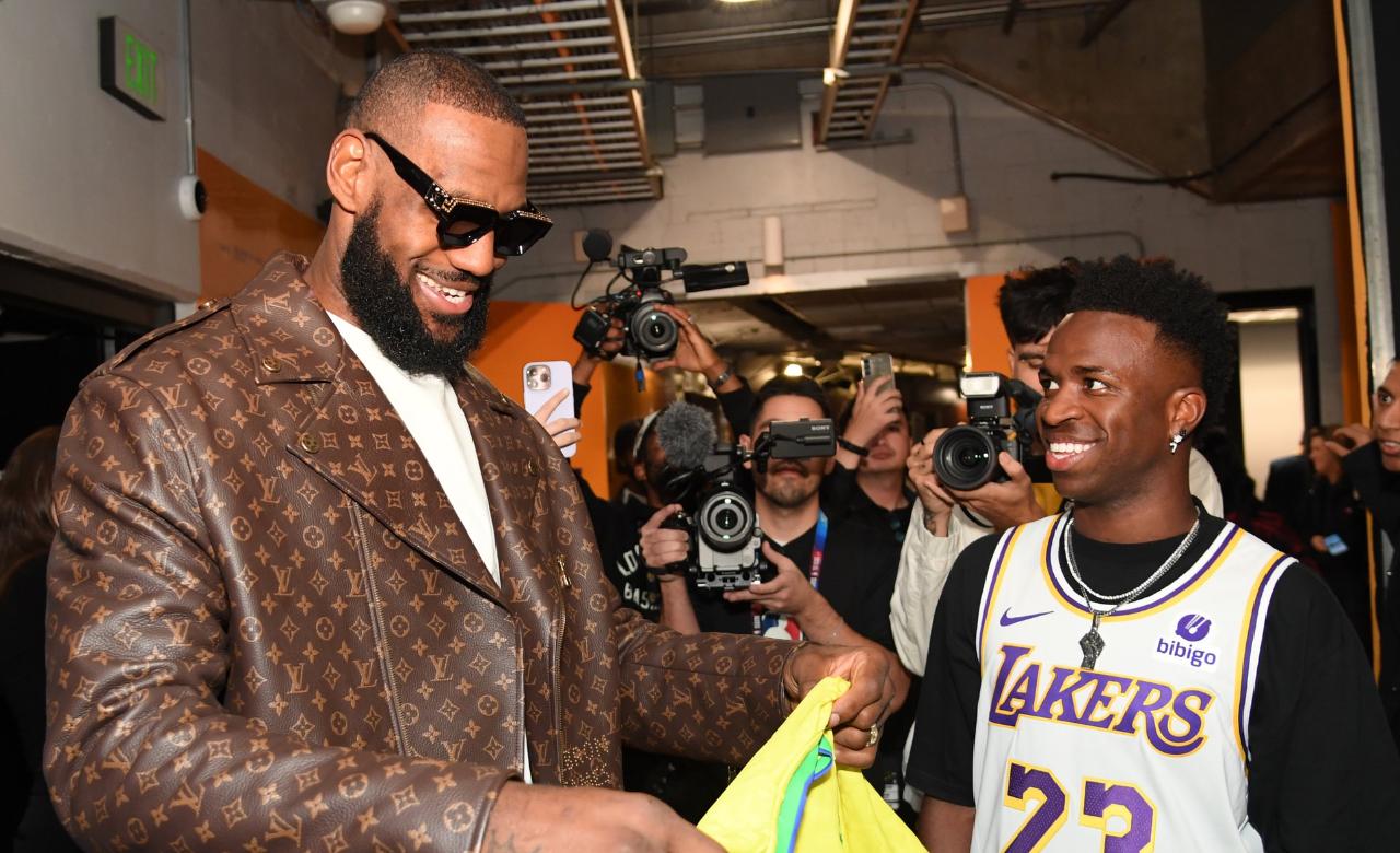 Vinicius Jr gives gift to LeBron James: “My idol”