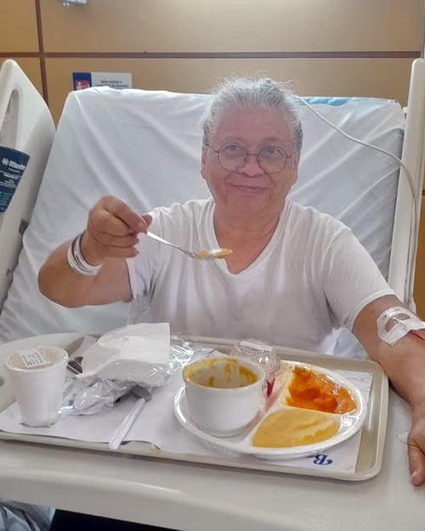 Marlene Mattos publica foto no hospital e tranquiliza seguidores