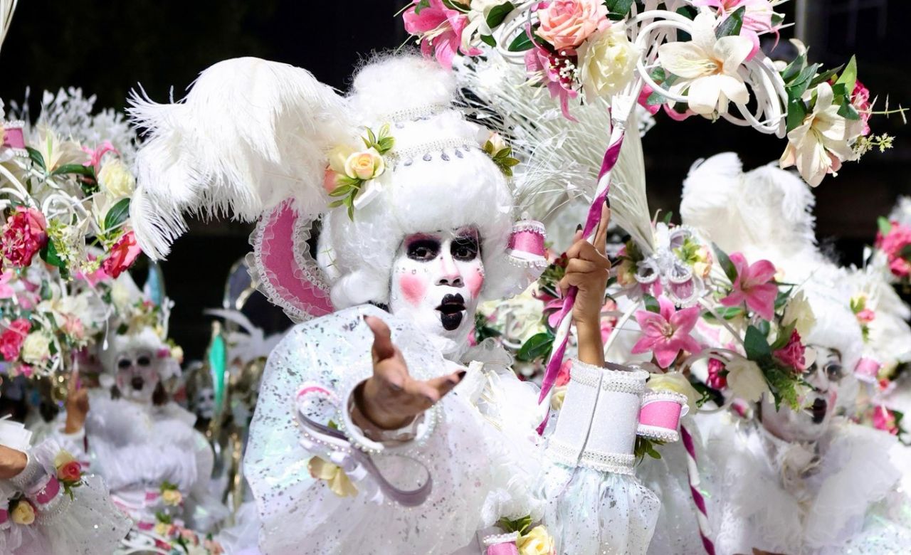see the schedule for the 2nd day of parades in Rio de Janeiro