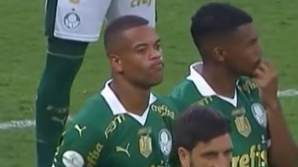 Palmeiras virou alvo das torcidas rivais