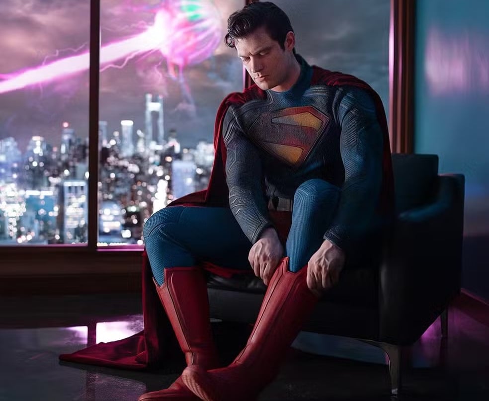 David Corenswet como Superman em imagem oficial do filme (Foto: Instagram)