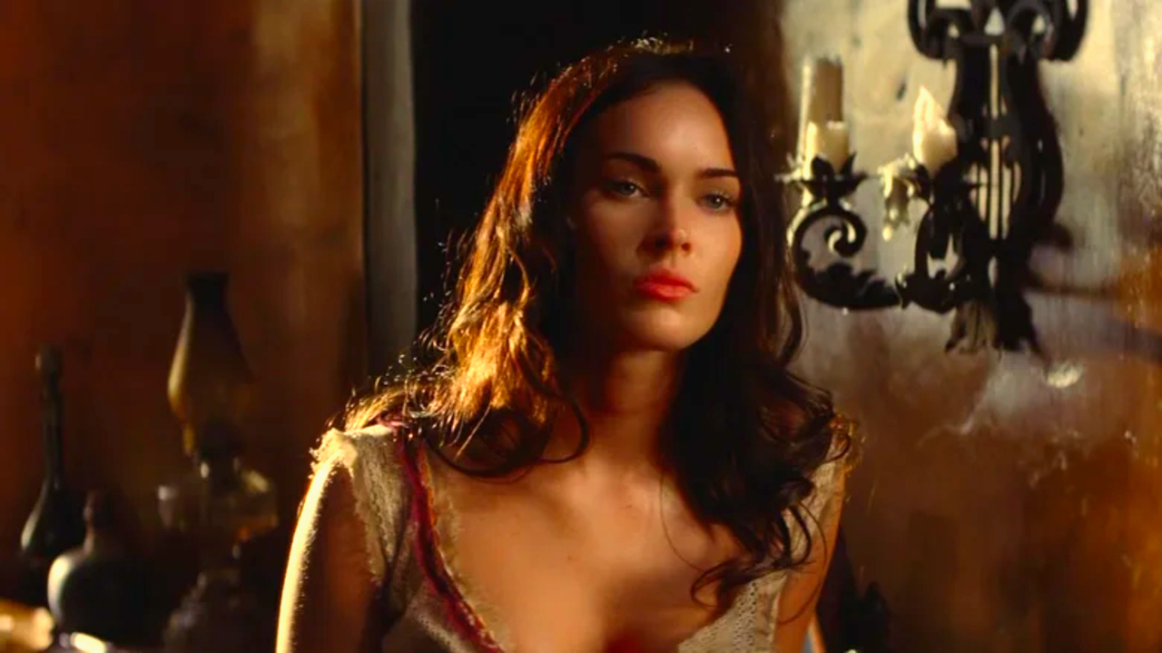 Megan Fox está simplesmente estonteante nesse filme de ação (Foto: Cortesia/WBros)
